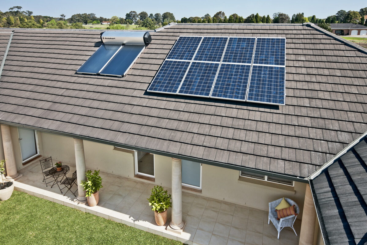 solar panel supplier in dubai